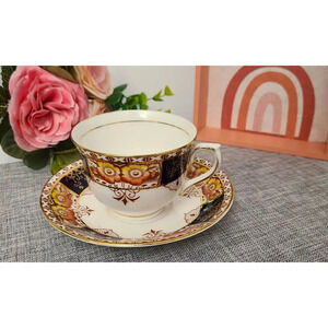 Colclough Genuine Bone China Teacup and Saucer Set‎